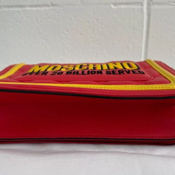 SOLD! AW14 MOSCHINO McDonald’s '20 Billion Served' Quilted Red Shoulder Bag - Picture 7 of 14